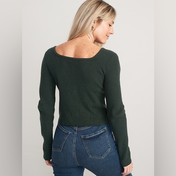 Old Navy Fitted Cropped Square-Neck Rib-Knit Sweater - Picture 4 of 4